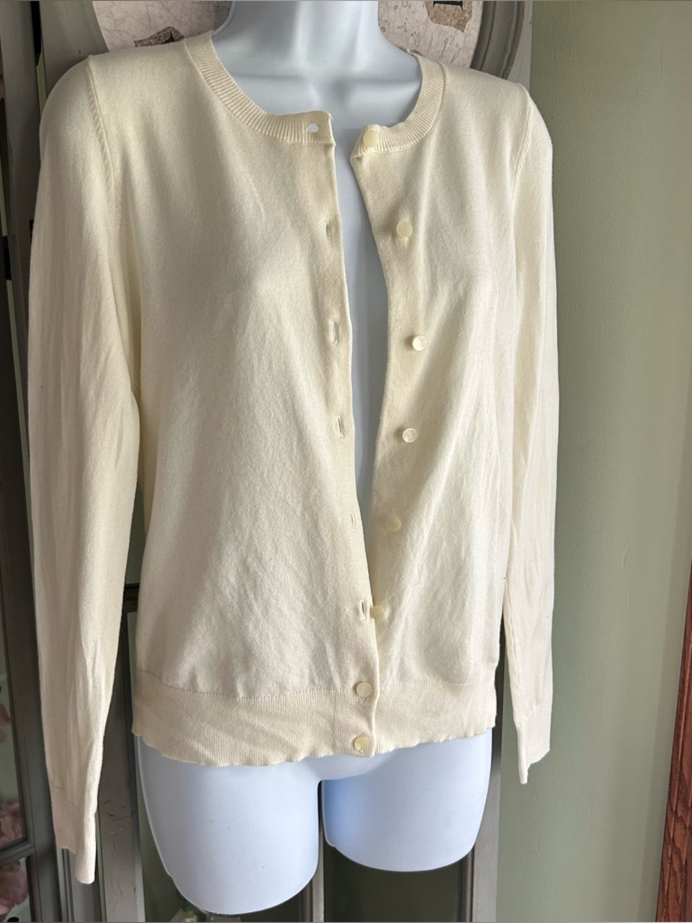 TALBOTS Soft & Classic Ivory Cardigan with Pearl Buttons Pima Cotton Size Small